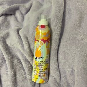 Amika Perk Up Dry Shampoo